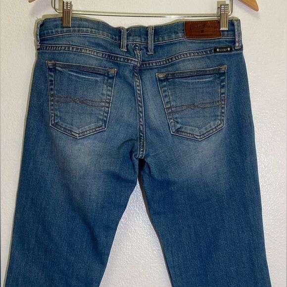 Lucky Brand - Sweet'n Crop Jeans Medium Wash Straight Leg  Low Rise - size 6/28 - Picture 10 of 10